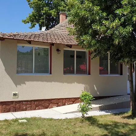 Casa Lyna